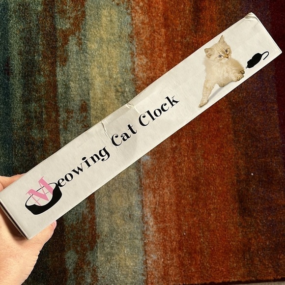 Brand New Meowing Cat Clock Real Cat Recordings Every Hour Popular Breeds Round - Picture 13 of 14